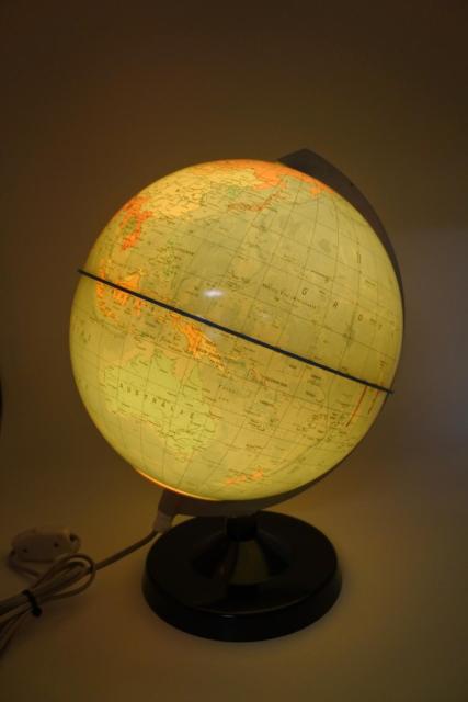 R&auml;th - globe terrestre - lampe - juillet 1988