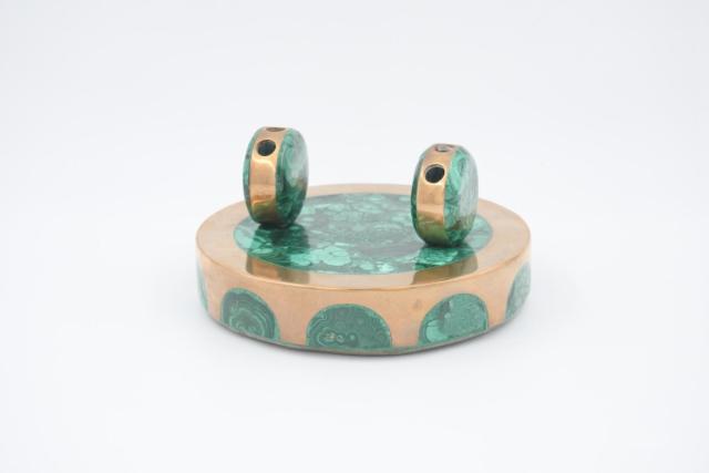 Presse-papier et porte-stylos en malachite et laiton